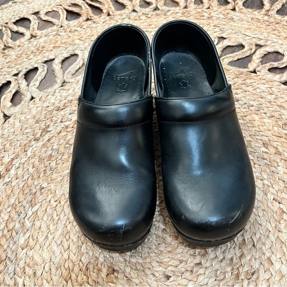 DANSKO Black Leather Professional Clogs Size 41 US 10.5-11 - Picture 4 of 5